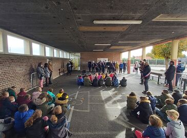 Cérémonie d'hommage à Samuel PATY à l'école élémentaire Jean LEBAS Cérémonie d'hommage à Samuel PATY à l'école élémentaire Jean LEBAS