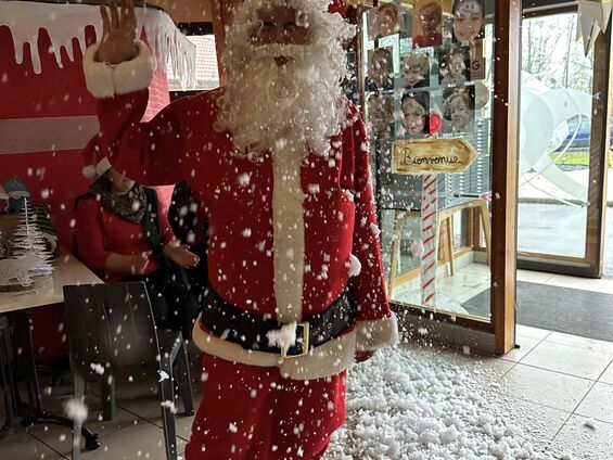 Marché de Noël à l'EHPAD Les Edelweiss
9 décembre 2023