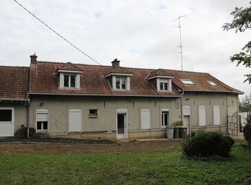 Remplacement des huisseries du Moulin et de la maison du meunier Remplacement des huisseries du Moulin et de la maison du meunier