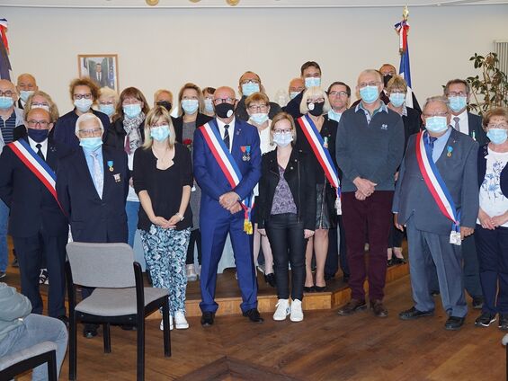 Remise des médailles du travail, d'honneur agricole, de la famille et Jeunesse et Sports