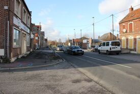 Travaux de génie civil pour pose des feux tricolores au carrefour de la rue du Moulin et de la rue de Lille.