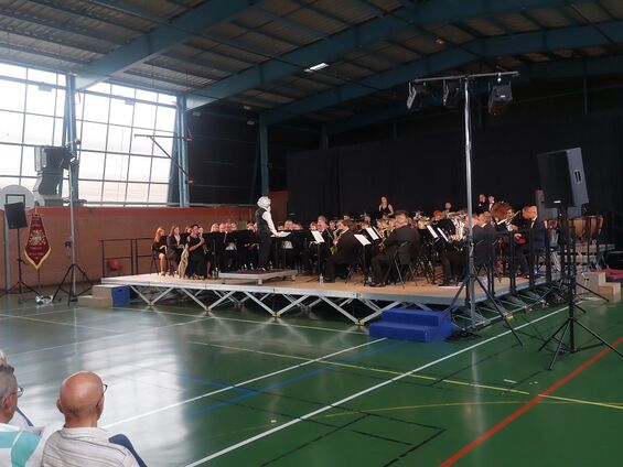 LOUIS DE FUNES en concert par l'orchestre d'harmonie de Neuville Saint-Rémy