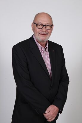 Jean-Marie BARBRY, Adjoint à l'Enfance, aux Sports et à la Jeunesse, Délégué Suppléant aux Scènes Mitoyennes Jean-Marie BARBRY, Adjoint à l'Enfance, aux Sports et à la Jeunesse, Délégué Suppléant aux Scènes Mitoyennes