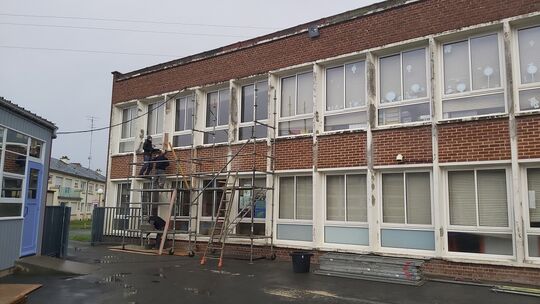 Réfection des appuis bétons des fenêtres de l'école maternelle