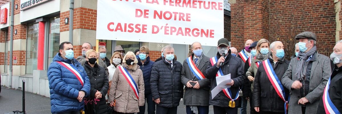 Mobilisation contre la fermeture de la Caisse d'Epargne de Neuville Saint-Rémy