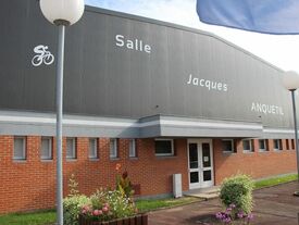 Façade de la Salle Jacques Anquetil