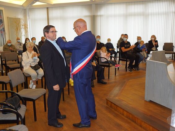 Remise des médailles du travail, d'honneur agricole, de la famille et Jeunesse et Sports